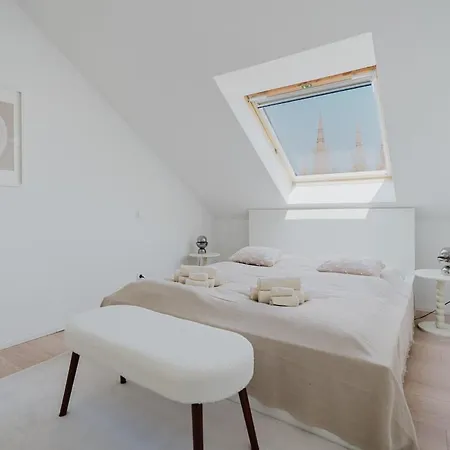 3 Bedroom Penthouse - Whirlpool - Zentral - Kueche - Wifi - Kaffee - Geraeumig - Terrasse - Parkhaus * Wiesbaden